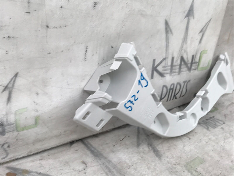 FORD FOCUS REAR RIGHT BUMPER MOUNT TRIM BRACKET 2099433