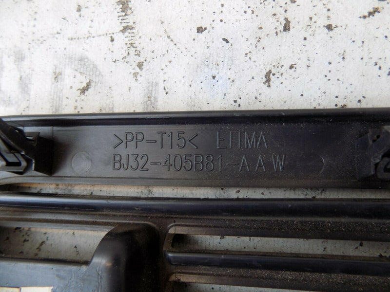 LAND ROVER RR EVOQUE L538 2012-2019 TRUNK BOOT LEFT SIDE COMPARTMENT TRIM