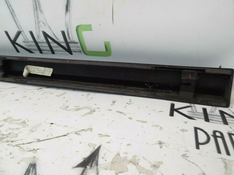 VOLVO XC90 2007-2014 FRONT RIGHT DOOR TRIM MOULDING BLACK GLASS 31347655