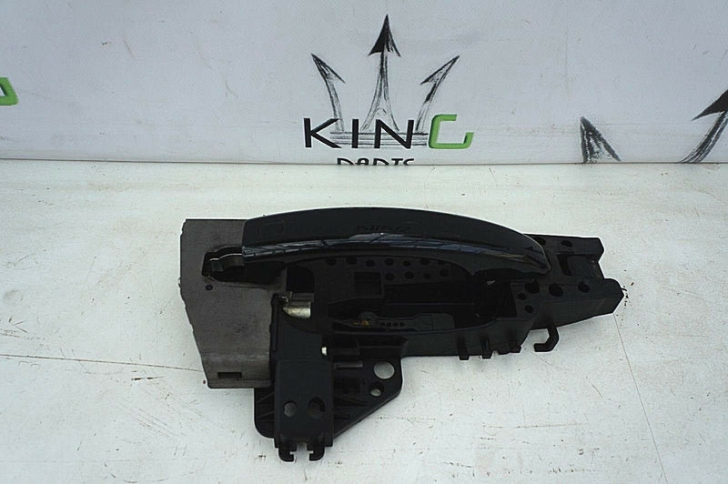 AUDI A4 (B8) 2008-2015 FRONT RIGHT SIDE DOOR HANDLE + BRACKET 8T2837886A