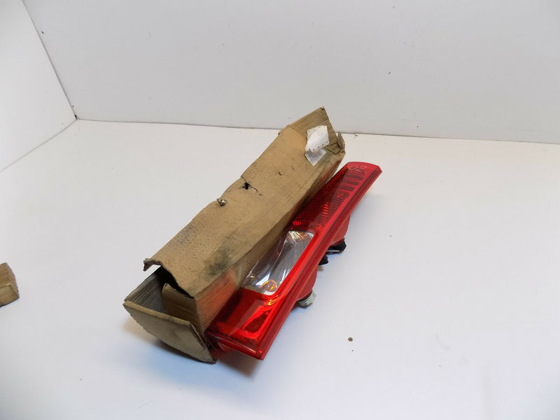 TRAFIC, VIVARO 2007-2014 GENUINE NEW ! REAR LIGHT LAMP LEFT PASSENGER SIDE