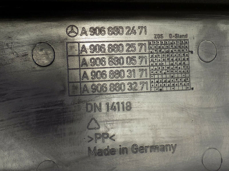MERCEDES SPRINTER W906 REAR BUMPER STEP PANEL P/N: A9068802471