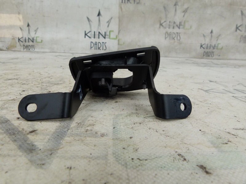BMW F30 F31 2012-2015 REAR BOOT MESH RIGHT HANGER BRACKET GENUINE 7238896 #
