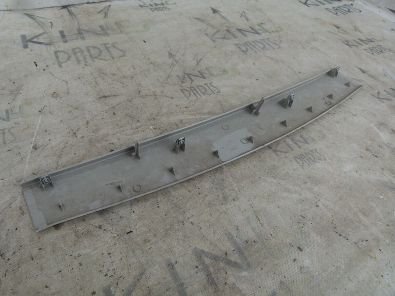 FORD FOCUS MK2 2005-12 REAR TAILGATE BOOT LID TRIM GENUINE 4M51A46404