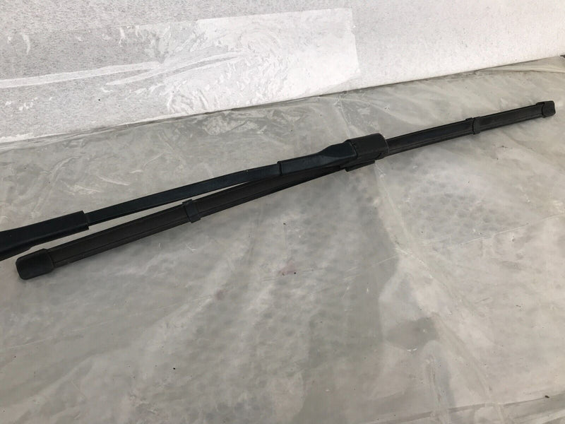 MERCEDES GLC X253 16-21 FRONT WINDSCREEN LEFT SIDE WIPER ARM & BLADE A2058240219