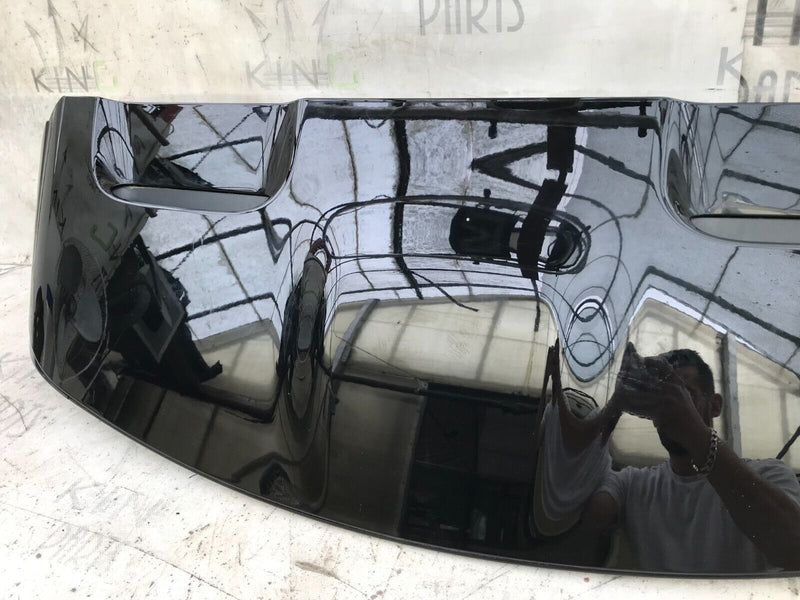 LAND ROVER VELAR L560 - BOOT LID SPOILER PANEL & THIRD BRAKE LIGHT STOP