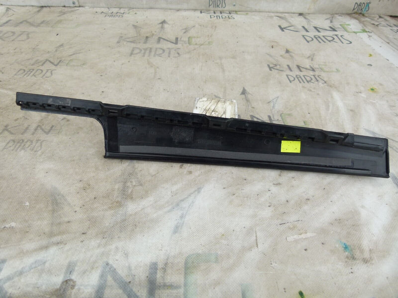 SEAT LEON MK3 2012-16 RIGHT SIDE DOOR PILLAR COVER GENUINE 5F4837902