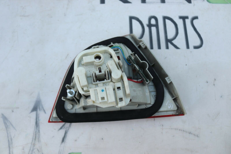 BMW 3 SERIES E90 2009-2012 REAR RIGHT SIDE LIGHT TAILGATE LAMP 7154156
