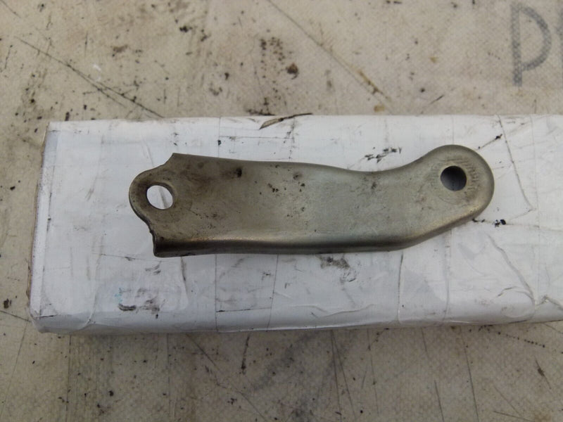 MERCEDES C W204 2007-2011 EXHAUST PIPE MOUNT BRACKET GENUINE A6511410340