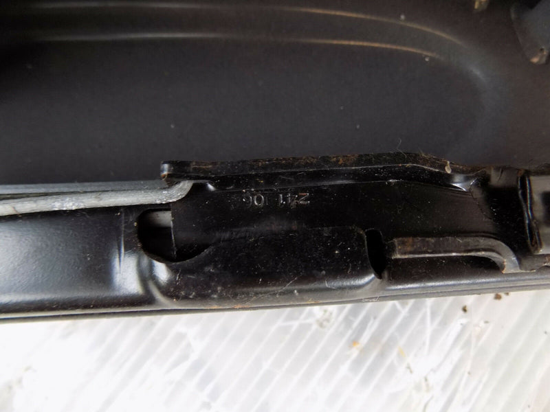 PEUGEOT 107 2005-2009 GENUINE FRONT SEAT RIGHT DRIVER SIDE O/S