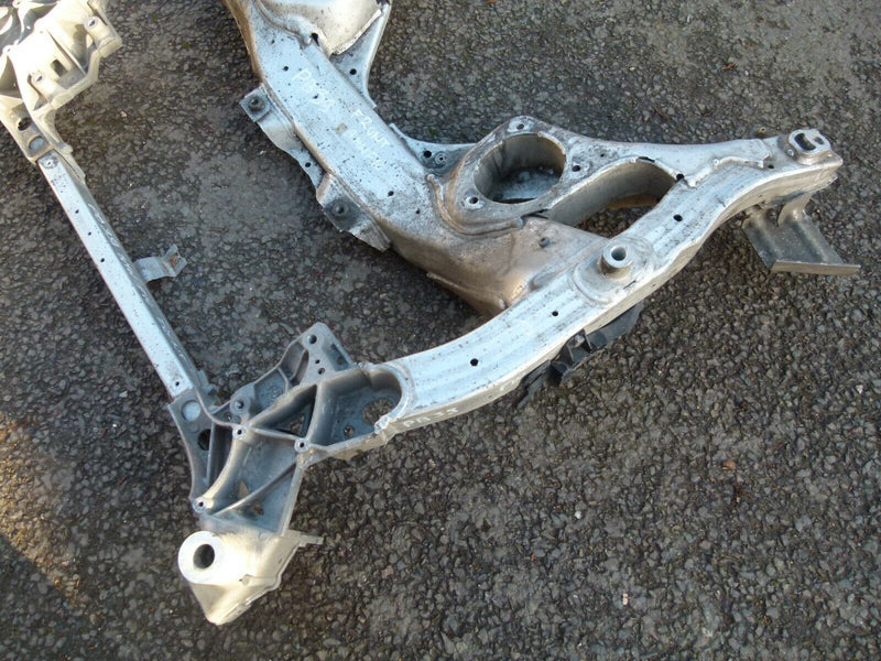 BMW 5 SERIES F10 2.0 DIESEL FRONT SUBFRAME AXLE CARRIER 6778373