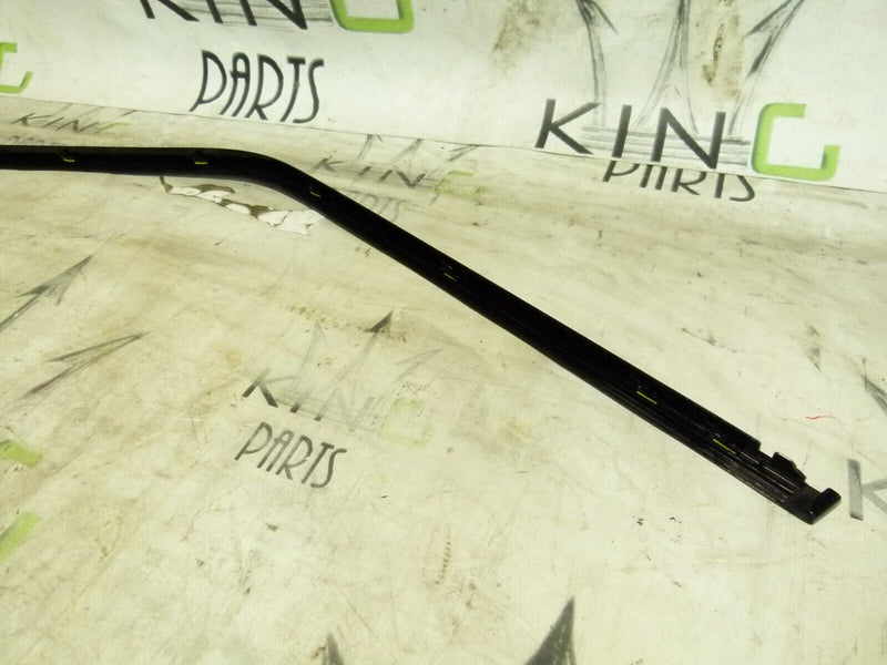 RANGE ROVER SPORT L494 FRONT RIGHT DOOR UPPER TRIM GENUINE DK62208A96A