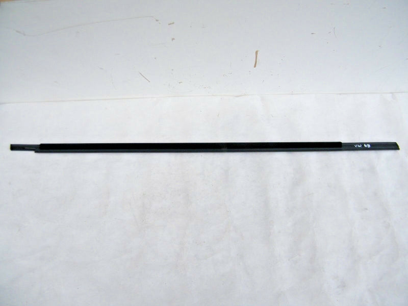 VW Golf MK6 2010-2014 N/SF Door Window Weather Belt Strip 5K4837477D 5AP (VW49)