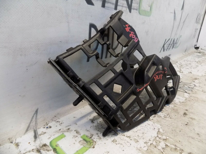 VOLVO XC90 2015-ON  FRONT BUMPER LEFT SIDE BRACKET HOLDER 31353405