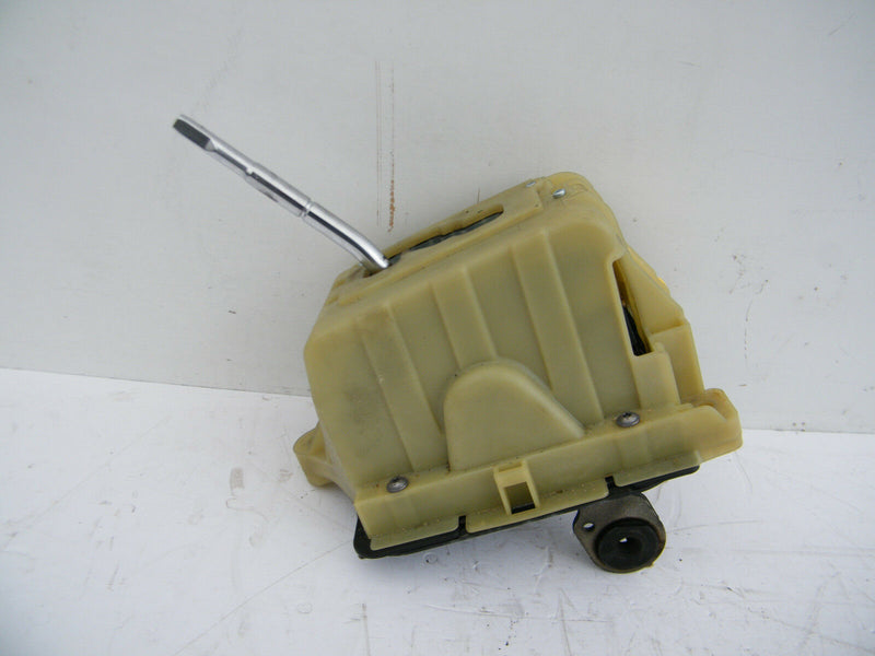 MERCEDES W212 E220 2010-15 AUTOMATIC SELECTOR SHIFTER GEARBOX LEVER 2042678124
