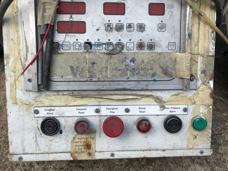 FLOW CONTROL COMPUTER OVER, MAGNAHELIC AIR PRESSURE GAUGE TO SPRAY BOOTH