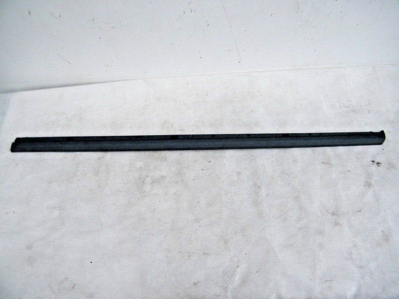 VW PASSAT B7 2010-2013 RIGHT FRONT DOOR MOULDING TRIM 3AA854939 (A) (121)