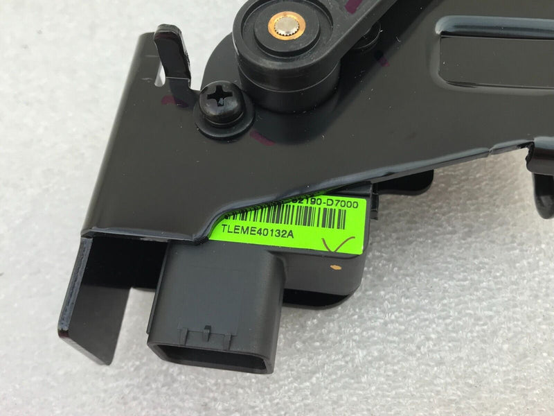 HYUNDAI TUCSON MK3 TL 2015-2019 HEADLIGHT LEVELING SENSOR & BRACKET 92190-D7000
