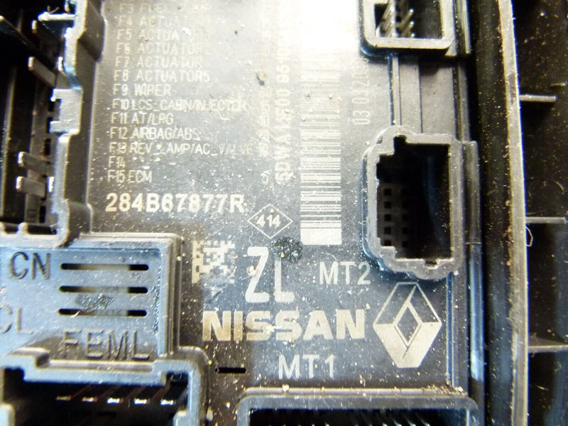 RENAULT CAPTUR 2020-ON FUSE RELAY BOX 284B67877R