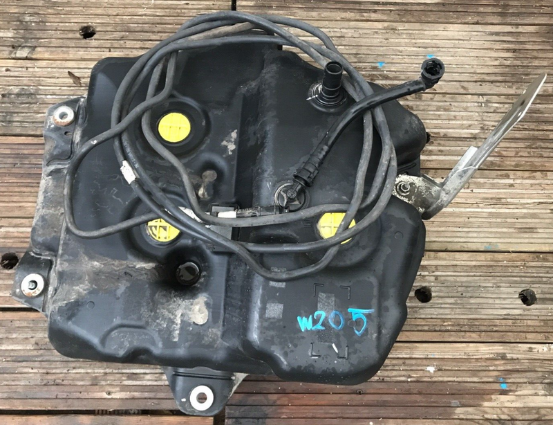 MERCEDES W205 SALOON 1.6 DIESEL GENUINE AdBLUE TANK & PUMP A2054706901