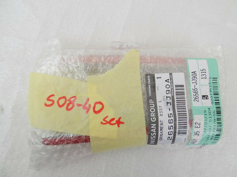 Nissan Rear Bumper Reflector Lens Left / Right 26565-JJ90A / 26560-JJ90A /S08-40