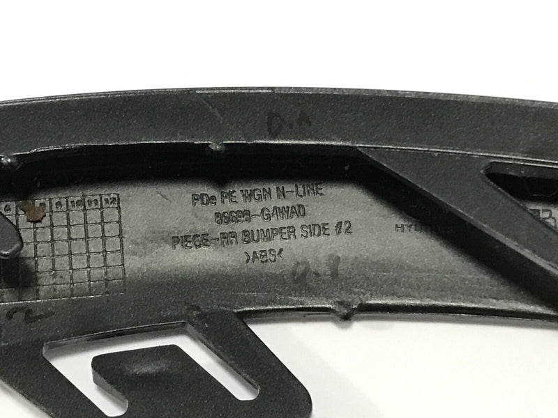 HYUNDAI i30 ESTATE N-LINE 2022-ON REAR BUMPER DIFFUSER TRIM MOULDING 86698-G4WA0