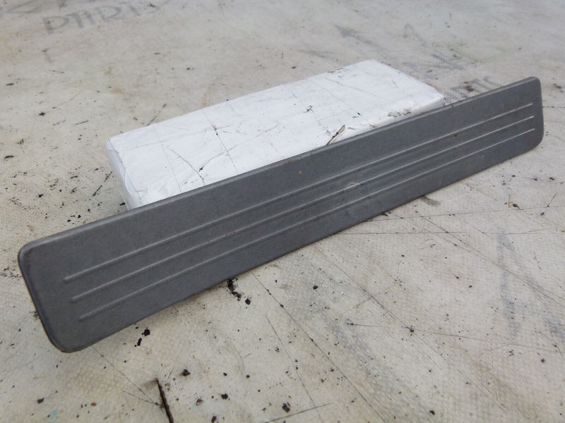 MERCEDES C W204 2007-2011 REAR RIGHT SILL TRIM COVER GENUINE A2046800235