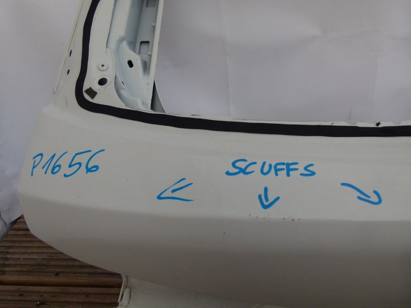 BMW 1 SERIES F40 2019-ON GENUINE REAR TAILGATE PANEL in WHITE