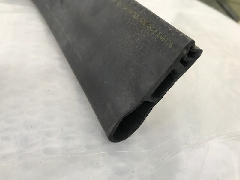 MERCEDES GLC X253 SUV 2016-21 FRONT BONNET HOOD PANEL RUBBER SEAL A2538315900