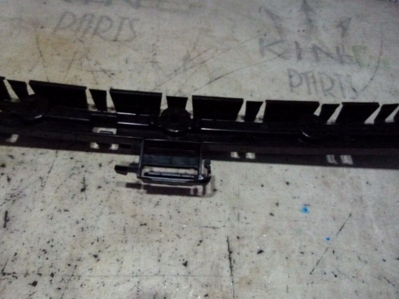 BMW 1 SERIES E82 2007-2011 REAR BUMPER MOUNTING BRACKET GENUINE 7170665