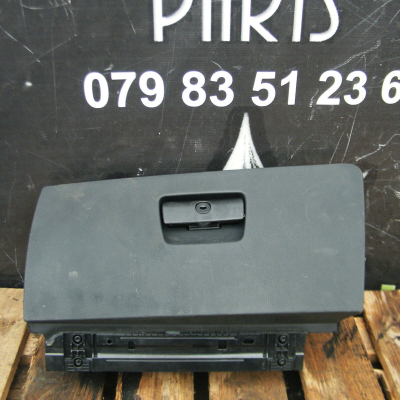 BMW 3 Series E90 E91 2005-2011 GENUINE FRONT GLOVE BOX ! KING PARTS EGHAM LONDON