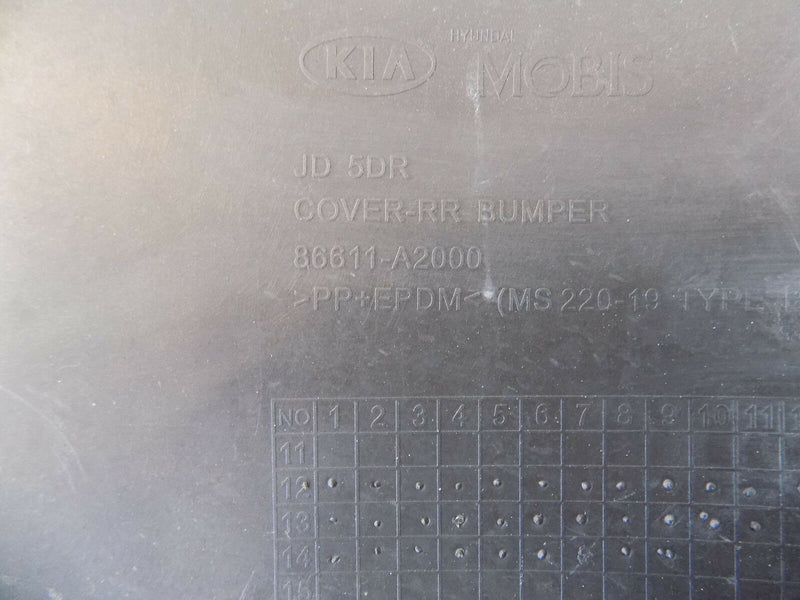 KIA CEED MK2 (JD) 2012-2016 HATCHBACK REAR BUMPER GENUINE PDC 86611-A2000