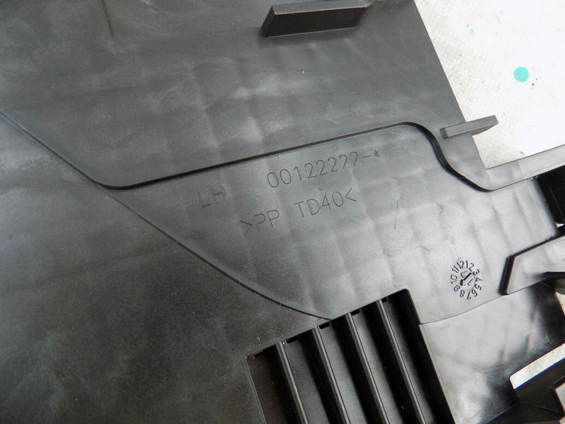 RANGE ROVER EVOQUE 2011-14 HEADLIGHT TRIM BRACKET LEFT PASSENGER SIDE 00122222