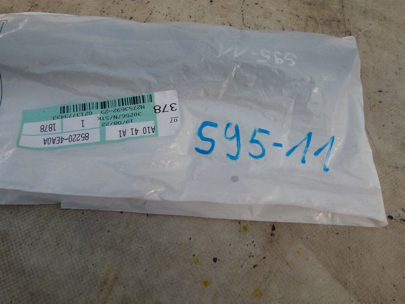 NISSAN QASHQAI J11 2013-17 REAR BUMPER RIGHT BRACKET GENUINE 852204EA0A