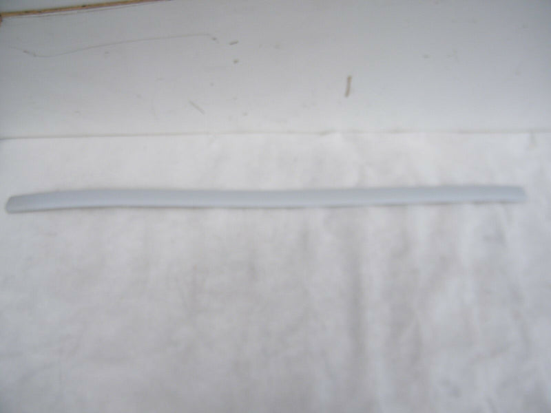 VW Passat B5 1996-2000 front left door moulding (in primer) 3B0853515A (VW26)