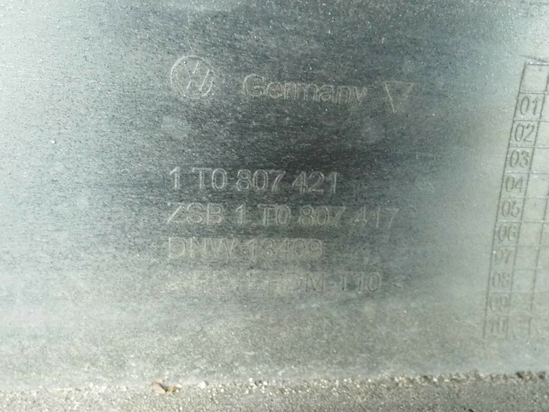 VOLKSWAGEN VW TOURAN 2003-2006  REAR BUMPER TOP SECTION GENUINE BLACK (A0094)