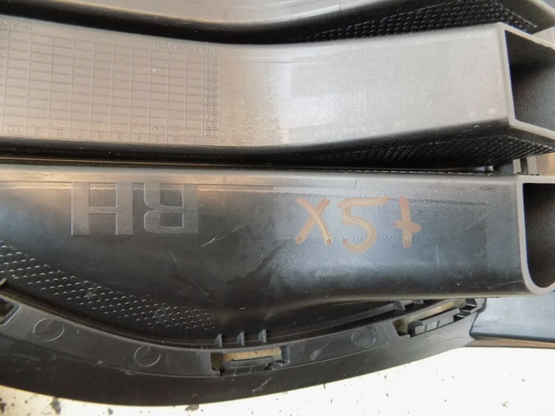 HYUNDAI i30 2019-ON FRONT RIGHT BLANKING BUMPER FOG LIGHT COVER 86564-G4050 MATT