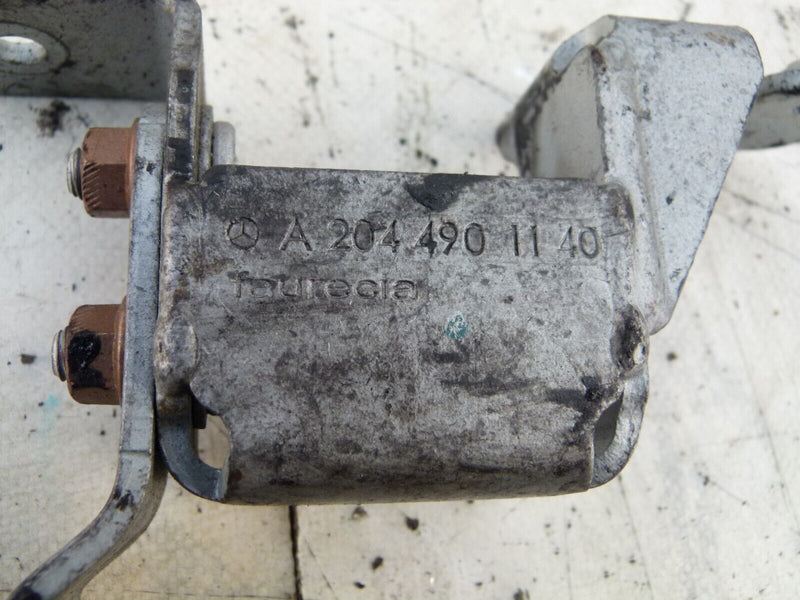 MERCEDES C W204 2007-2011 2.2 CDI ENGINE MOUNT BRACKET GENUINE A2044901140