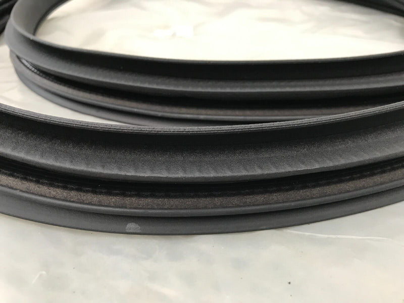 MERCEDES GLC X253 2016-21 FRONT DOOR RIGHT SIDE RUBBER SEAL GENUINE A2536970151