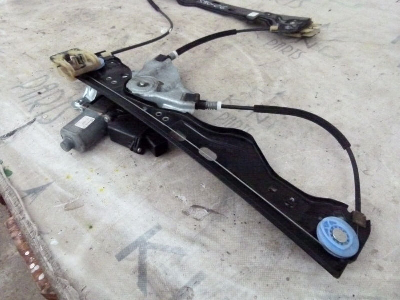 VAUXHALL ASTRA J 2009-15 FRONT LEFT WINDOW REGULATOR GENUINE 13350757