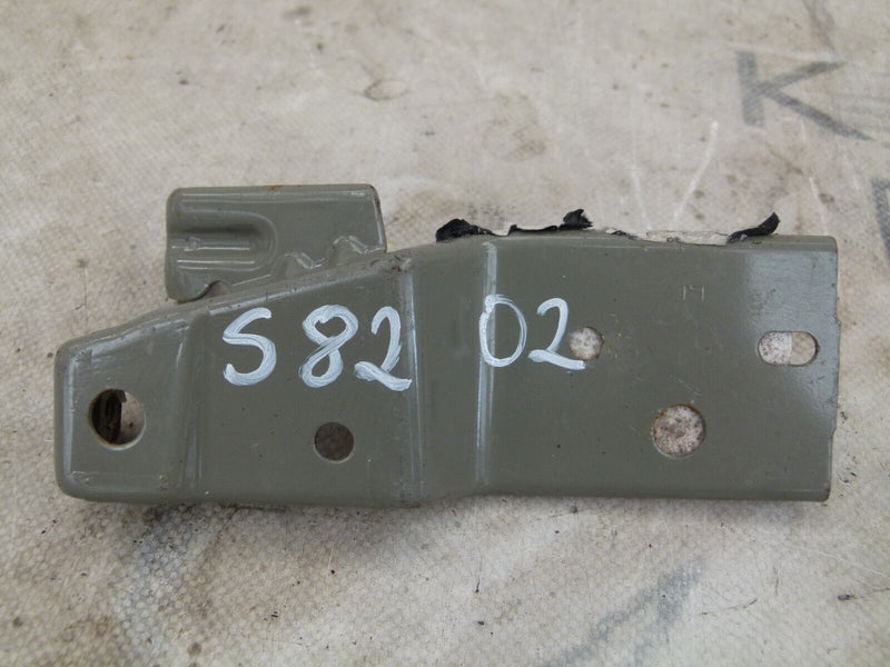 CITROEN C3 2009-2013 WING MOUNT BRACKET HOLDER GENUINE B000814980