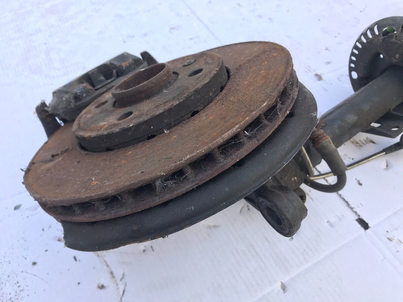 VW UP ! 2011-16 FRONT LEFT WHEEL BEARING SHOCK ABSORBER STRUT CALIPER 1S0413031B