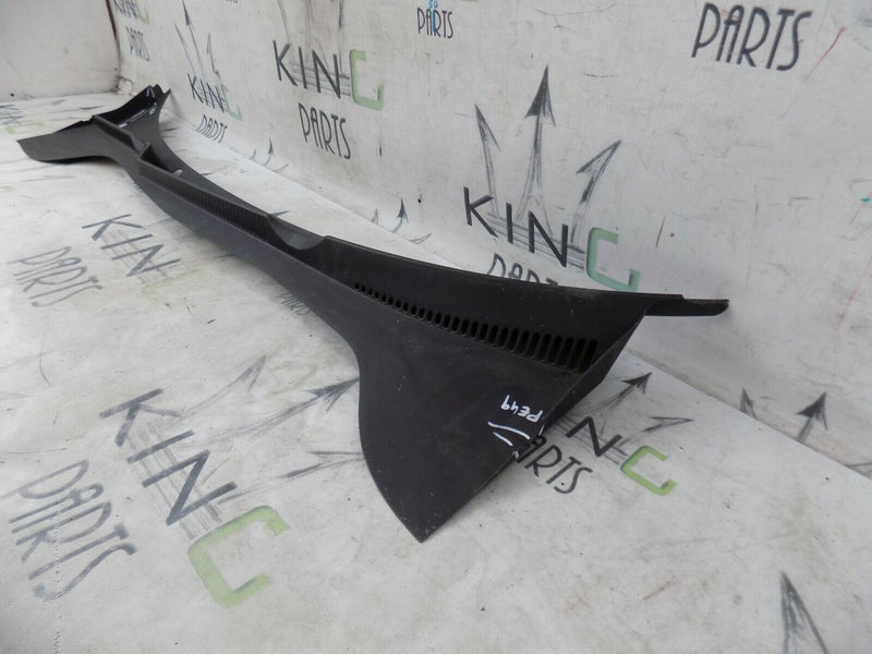 VW GOLF 2008-2013 MK6  WINDSHIELD WIPER TRIM SCUTTLE PANEL 1K2819415