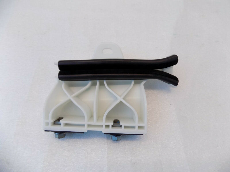 PEUGEOT 208 2012-2019 FRONT RIGHT DOOR WINDOW GUIDE 9673361080 /S07-67
