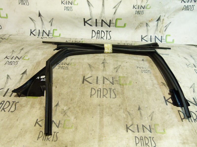 AUDI A4 S4 8W B9 2016-ON REAR RIGHT DOOR FRAME SEAL TRIM SET 8W0867672