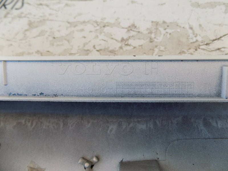 VOLVO XC60 2008-2012 LEFT SIDE SKIRT SILL GARNISH COVER WHITE 31294848