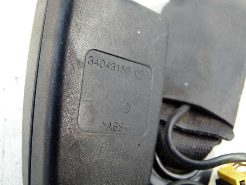 MERCEDES C W204 2007-11 REAR MIDDLE SEAT BELT BUCKLE GENUINE A2048602669