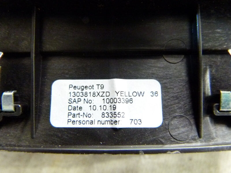 PEUGEOT 308 SW ESTATE 2017-21 DASHBOARD LEFT SIDE AIR VENT 96778765