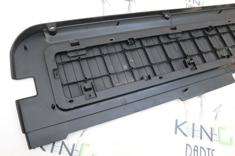 BMW X5 E53 2000-2006 LOWER TAILGATE BOOT LID INTERIOR TRIM PANEL 8402197