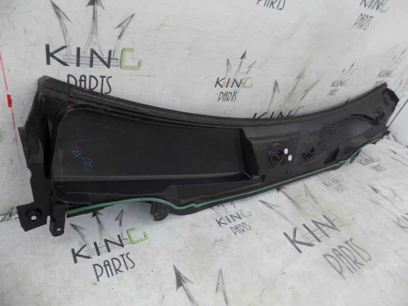MERCEDES-BENZ A180 W176 2012-17 WINDSCREEN WIPER COVER TRIM A1768300113